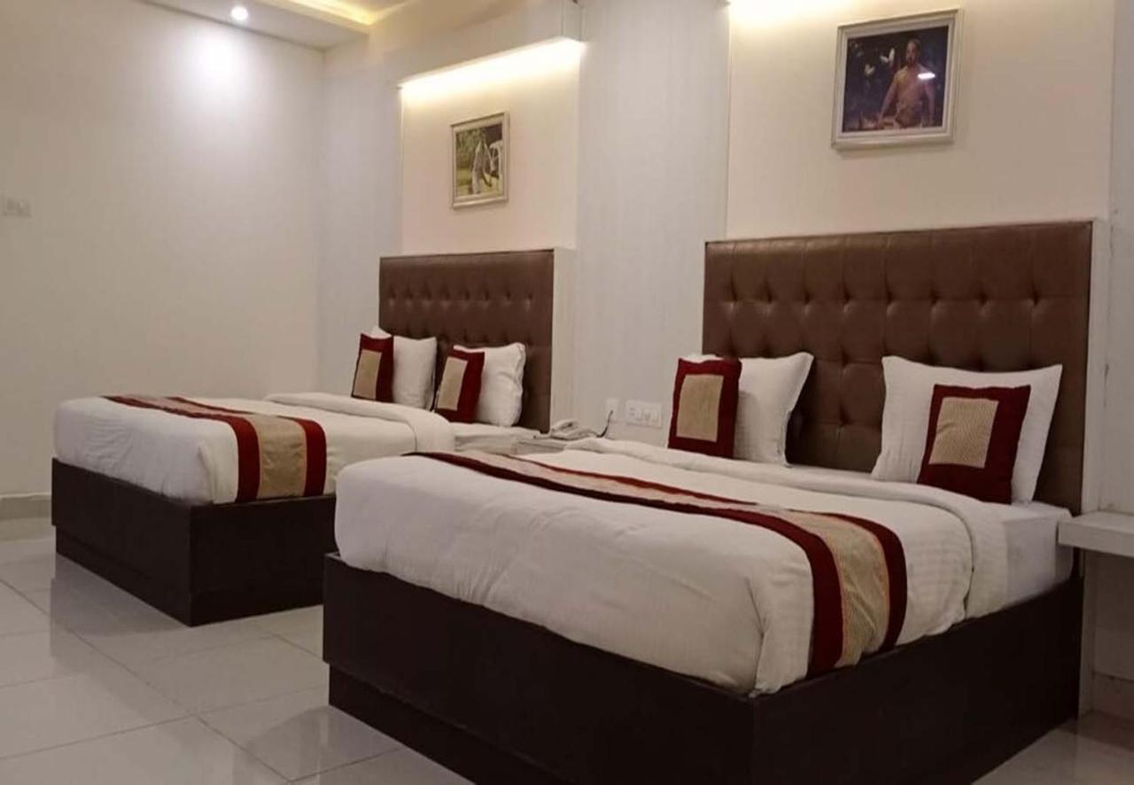 Cinemascope An Apart Hotel Ченай Екстериор снимка