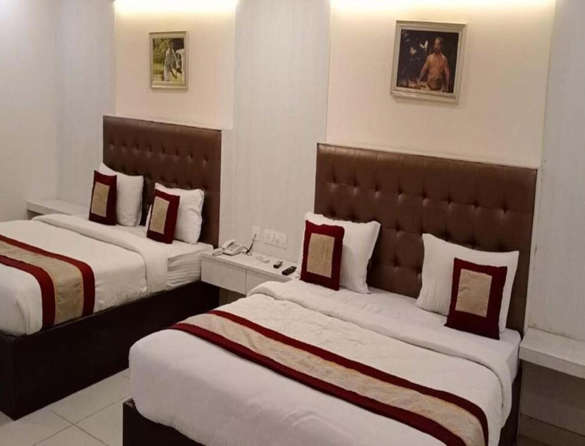 Cinemascope An Apart Hotel Ченай Екстериор снимка