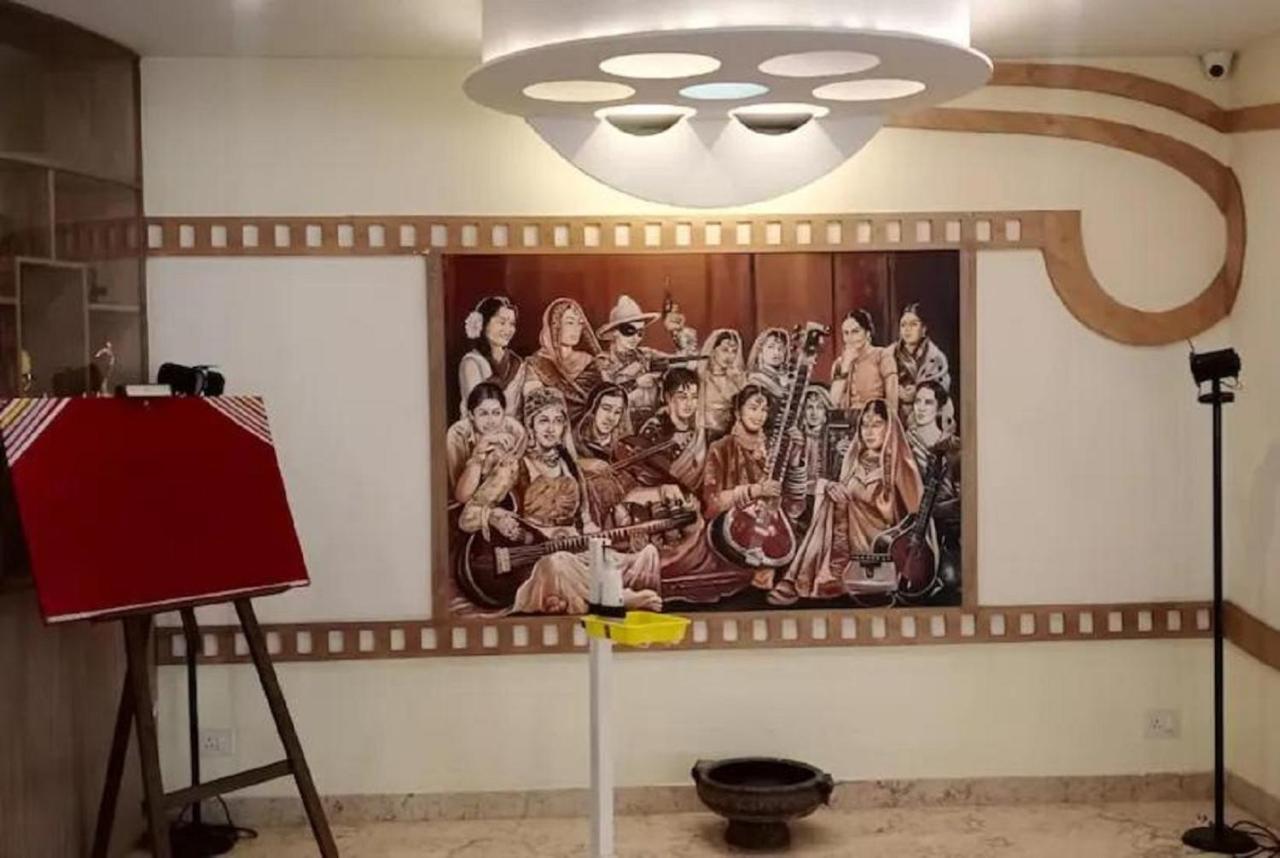 Cinemascope An Apart Hotel Ченай Екстериор снимка